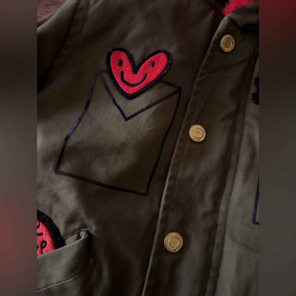 Little Marc Jacobs girls olive green & red faux fur lined winter parka patches - Picture 5 of 16